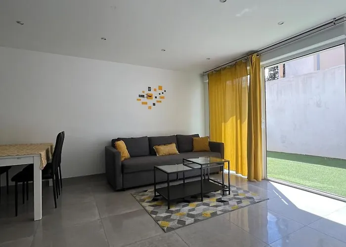 60m2, à 10km De Saint Tropez Appartement *